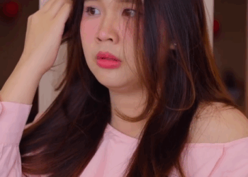 T1111056 พน กงานเม นล กค าเพราะค ดว าไม เง แต ไหมว าเขาค อแม ของเจ าของร าน part 2